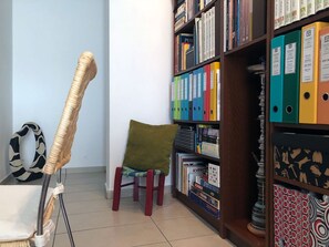 Charming library: A cozy corner for cherished moments.