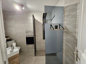 SDB & WC