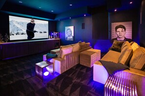 Movie Room / Bedroom 6: with king bed which can be converted into 2 twin beds.
