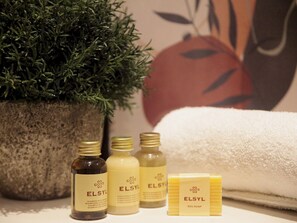 Bathroom amenities