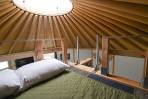 Upper Loft Full Bed (1)