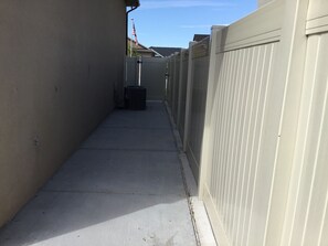 Side gated entrance