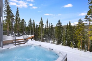 Hot tub with views of Mt Quandary; seats 7 comfortably; heated to 104 degrees