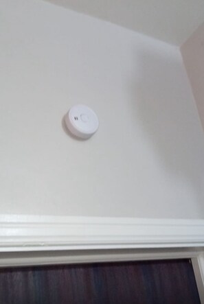 Safety first!!!
Smoke alarm location at the property