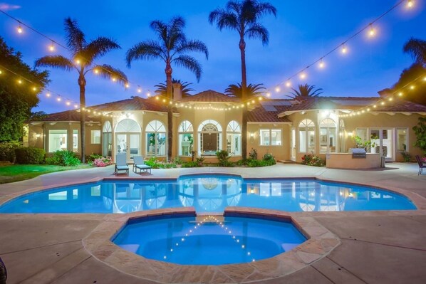 Private Pool and  Jacuzzi