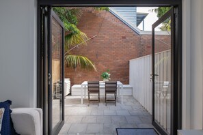 Indoor outdoor flowing living areas