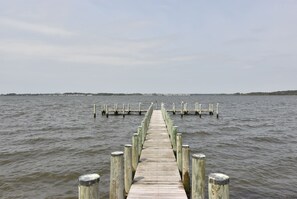 Dock