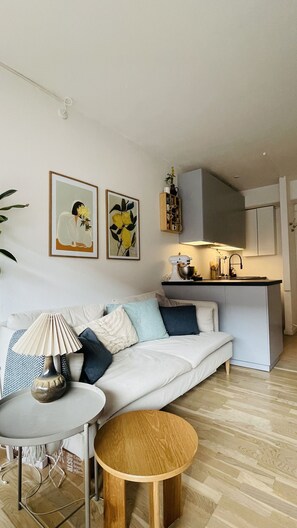 Kitchen, Living Room