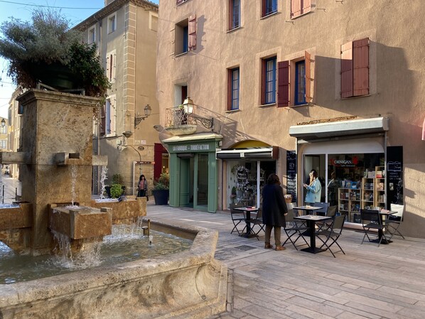 Restauration extérieure
