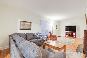 Living Room | Smart TV | Central A/C | 1st Floor