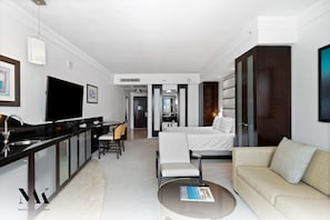 "The booking exceeded our expectations. Beautiful room with a great view and great amenities. Owner is very responsive and accommodating. We look forward to staying here again." -Zelig G.