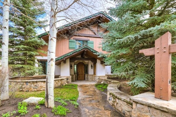 Vail Gore Creek Townhomes 5 Bedroom