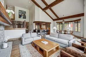 Gore Creek Townhomes 5 Bedroom