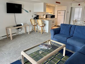 Living Room w/ TV