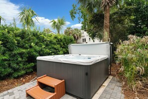 Heart of Palms Private Pool and Hot Tub