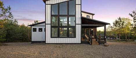 Good Day Sunshine! Sleeps 14!