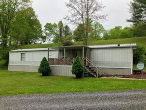 Welcome to the Konnarock Homestead!