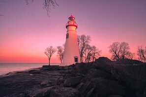 Marblehead Lighthouse-10 minute drive 