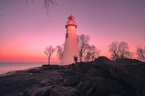 Marblehead Lighthouse-10 minute drive