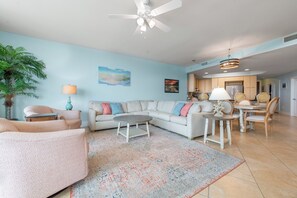 Caribe Resort C714 Living Room
