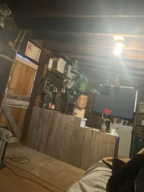 Kitchen and old store motif