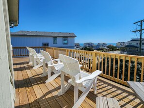 Sundeck 2023