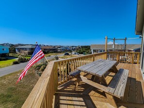Sundeck 2023