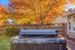 There is also a newly installed hot tub, perfect for unwinding during the evening hours of sunset or amidst the starlit night sky