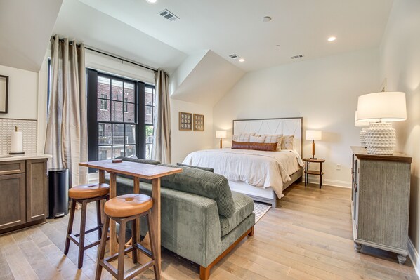 Savannah Vacation Rental | Studio | 1BA | 375 Sq Ft | Exterior Stairs to Enter