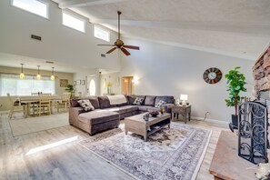 Living Room | Central A/C & Heating