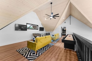 Spielezimmer