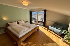 Schlafzimmer Bett 180x200
