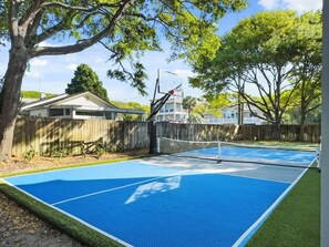 Basketball and Pickleball Court | 3407 Palm Blvd, Isle of Palms, SC | IOP Escapes