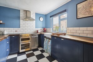 Clarence Place, Whitby - Host & Stay