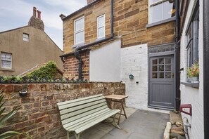Clarence Place, Whitby - Host & Stay