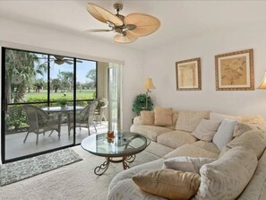 Living Room - Lanai