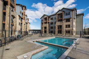 Outdoor Heated Pool & Hot Tub