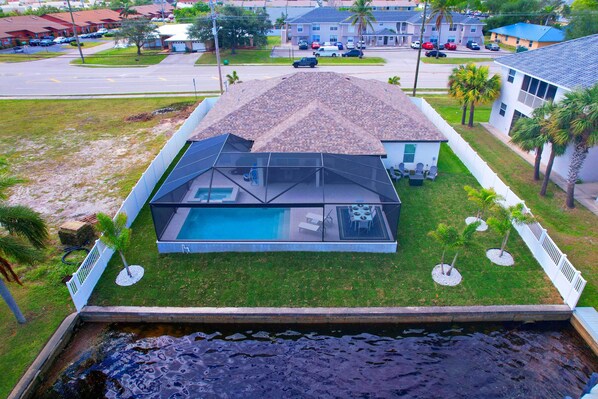 Cape Coral Vacation Rental | 3BR | 2BA | 1,200 Sq Ft | 1 Step Required