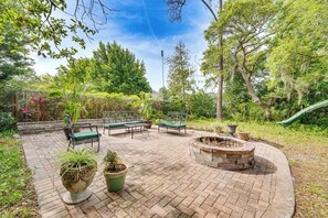 Fire Pit Area | 2-Story Home