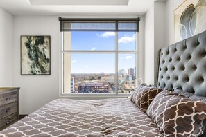 Master Bedroom with amazing view morning and night.