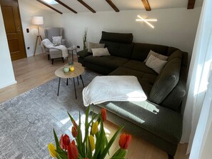 Ferienwohnung Bad Reichenhall-Bergblick (Nonn) 70 qm mit 1 Schlafzimmer-Sofa