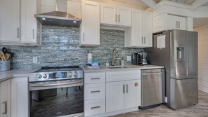 Bright and modern kitchen