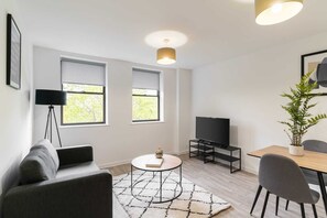 36 Waterside Place, Taunton - Host & Stay