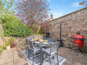 Sitting-out-area | Bamburgh Cottage, Beadnell
