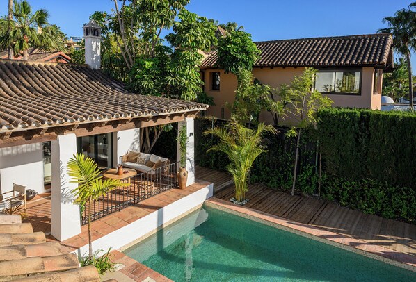 Upper view of the pool and decking 