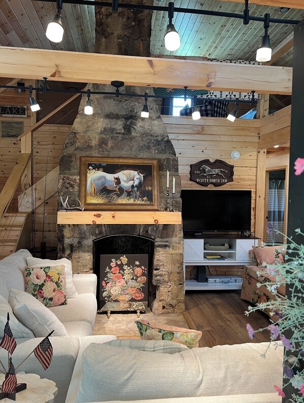 Family Room-Vaulted Ceiling, 2 couches, 1 loveseat, 2 recliners, Smart TV