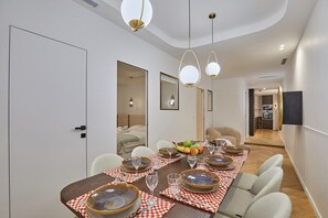 salle à manger pour 8 personnes