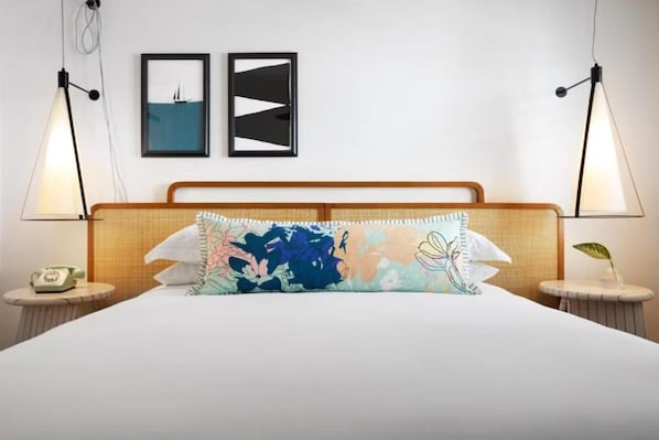 Unit with Queen Bed