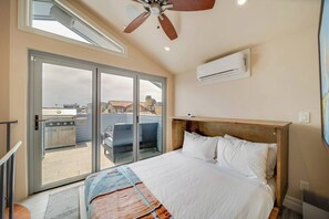 Murphy Bed in 2nd Loft