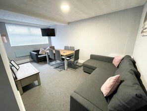 Flat 4